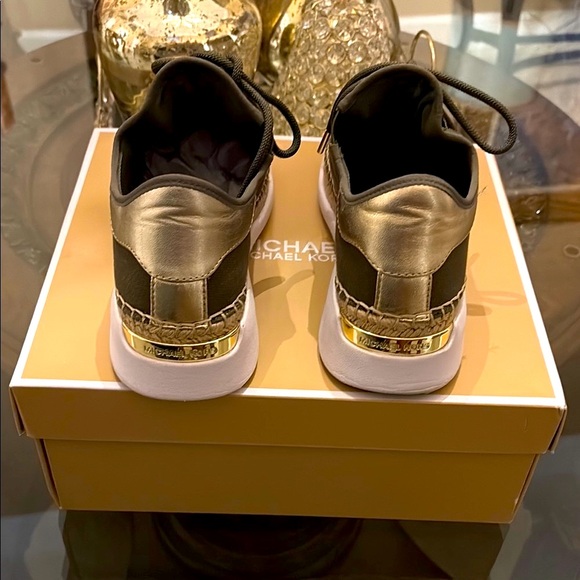 Michael Kors Green Sneakers Casual Low-Top - Picture 4 of 6